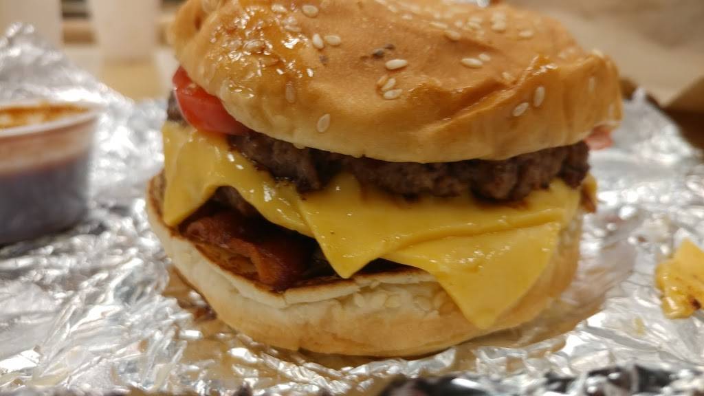 Five Guys | meal takeaway | 4413 Town Center Pkwy, Jacksonville, FL 32246, USA | 9049966900 OR +1 904-996-6900