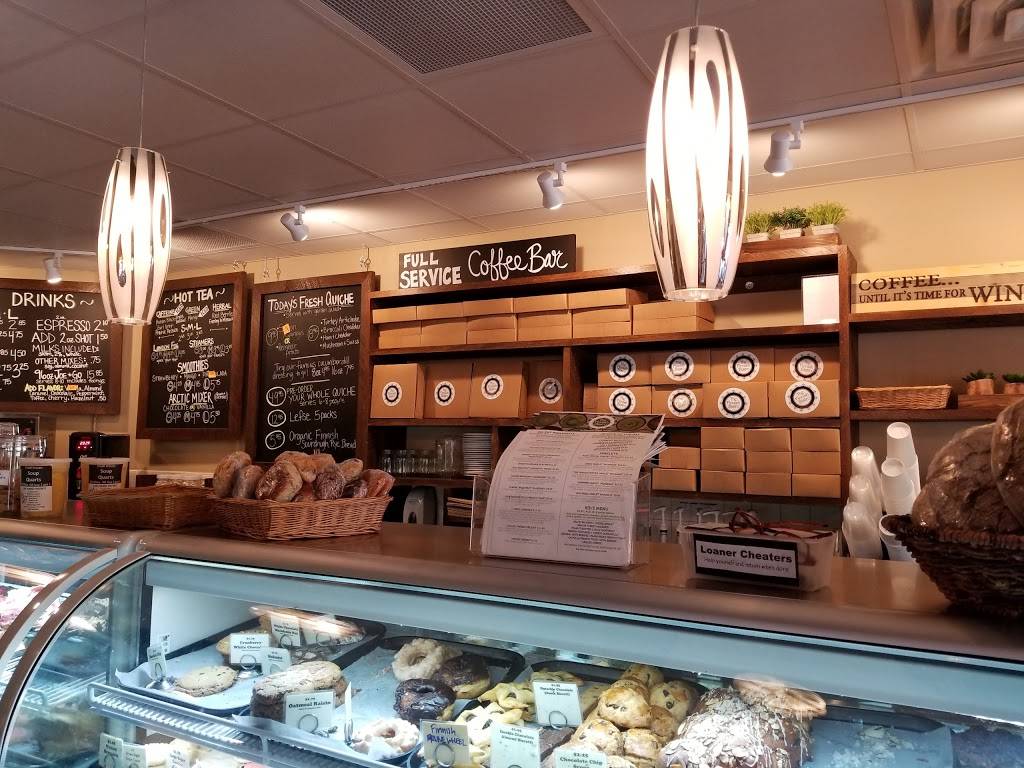 Finnish Bistro Coffee & Cafe | meal takeaway | 2264 Como Ave, St Paul, MN 55108, USA | 6516459181 OR +1 651-645-9181