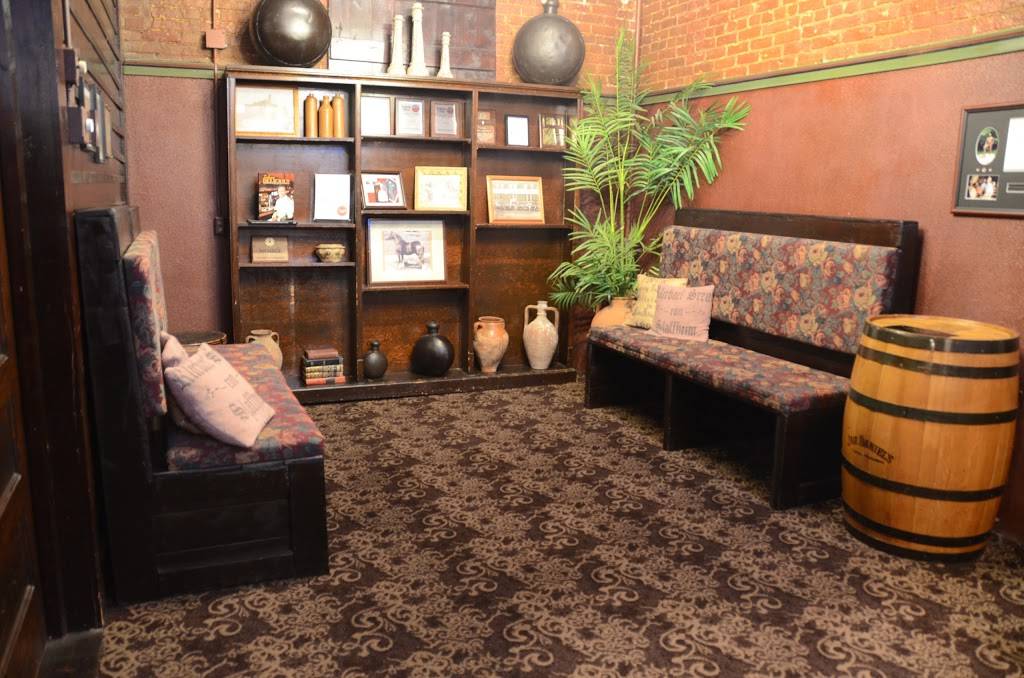 Stables Steakhouse | restaurant | 939 Poplar St, Terre Haute, IN 47807, USA | 8122326677 OR +1 812-232-6677