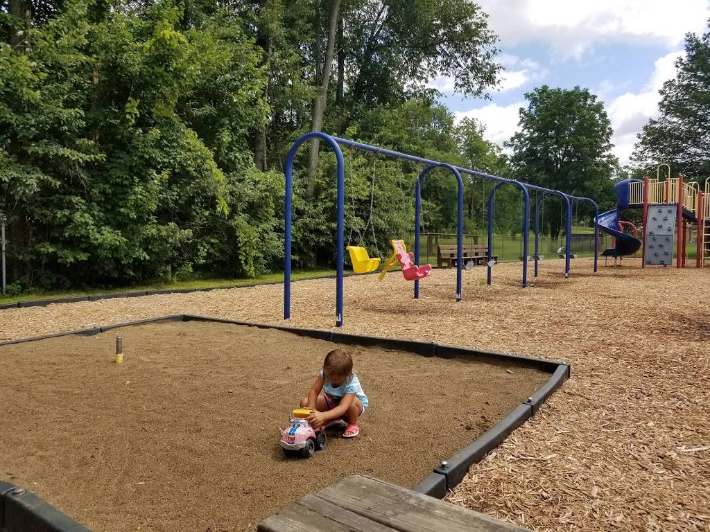 Lighthouse Bar & Grill | restaurant | 6543 Navarre Rd SW, Navarre, OH 44662, USA | 3308377724 OR +1 330-837-7724