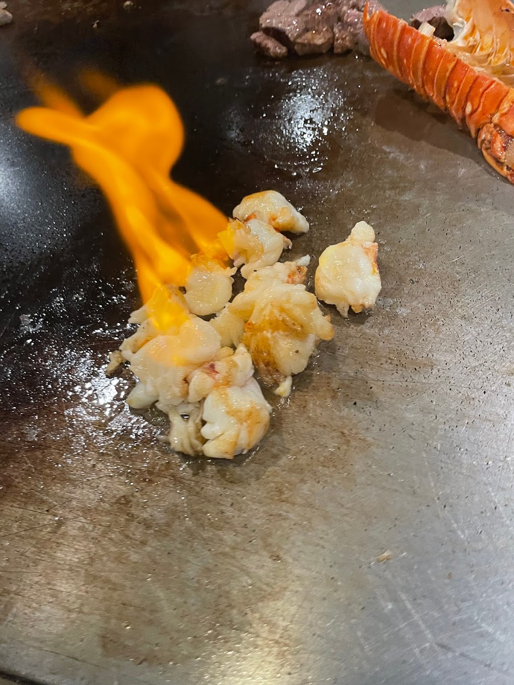 Koi Japansese Steakhouse & Sushi | restaurant | 10649 State St, Sandy, UT 84070, USA | 8015236022 OR +1 801-523-6022