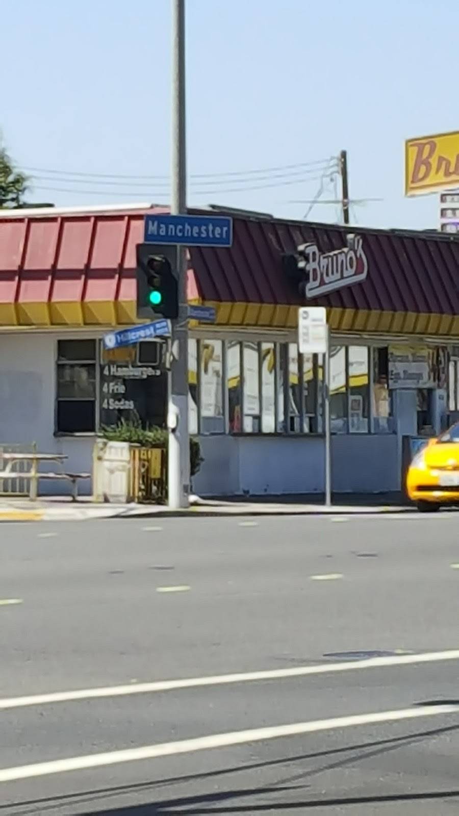 Brunos Burgers | restaurant | 450 E Manchester Blvd, Inglewood, CA 90301, USA | 3106734949 OR +1 310-673-4949