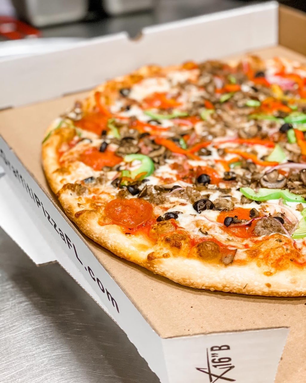 Graffiti Pizza | restaurant | 210 Palafox Pl, Pensacola, FL 32502, USA | 8509721960 OR +1 850-972-1960