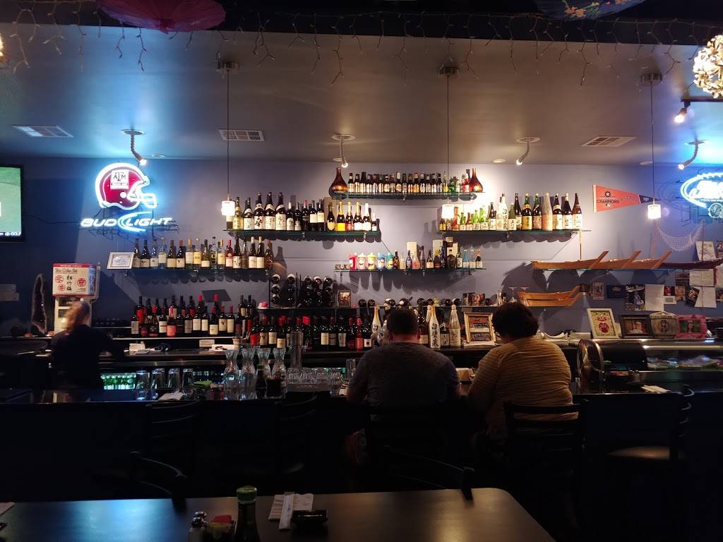 Azure Fusion Bistro & Saké | restaurant | 3975 Texas 6 Frontage Rd #300, College Station, TX 77845, USA | 9796937836 OR +1 979-693-7836