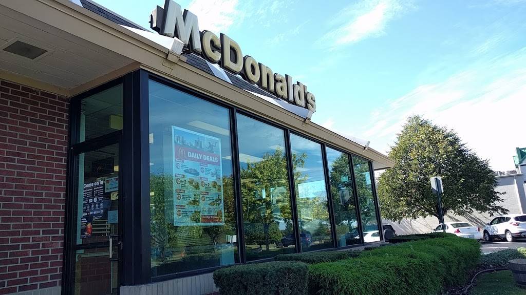McDonalds | cafe | 40241 Michigan Ave, Canton, MI 48188, USA | 7343265161 OR +1 734-326-5161