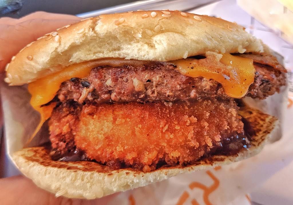 Burgerim Gourmet Burgers | restaurant | 318 Bedford Ave, Brooklyn, NY 11249, USA | 9179091202 OR +1 917-909-1202