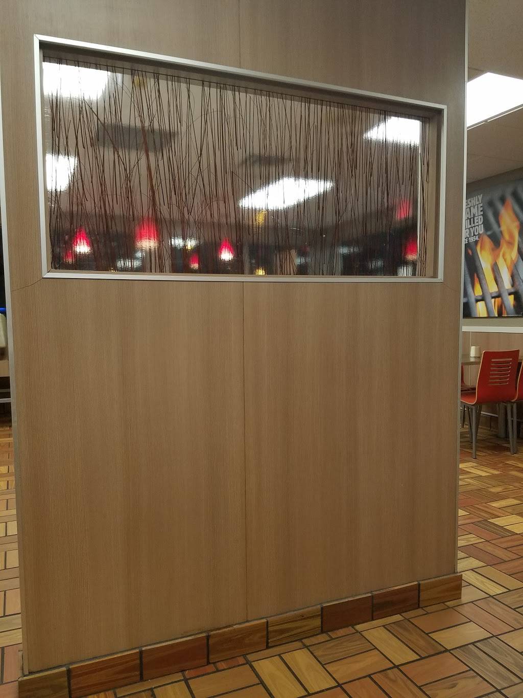 Burger King | restaurant | 1102 SW Lee Blvd, Lawton, OK 73501, USA | 5803579895 OR +1 580-357-9895