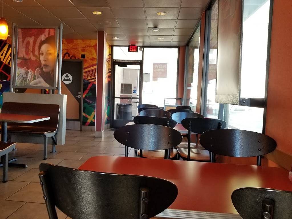 Jack in the Box | restaurant | 2295 N Main St, Walnut Creek, CA 94596, USA | 9259445690 OR +1 925-944-5690