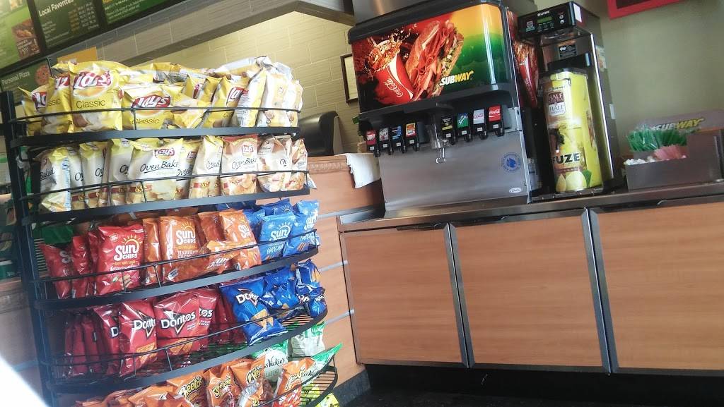 Subway Restaurants | restaurant | 110 워터프런트 스트리트 M-10, Oxon Hill, MD 20745, USA | 3018391630 OR +1 301-839-1630