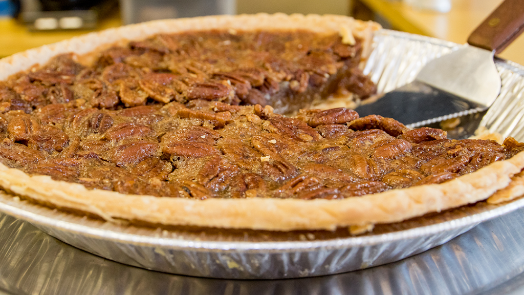 Metro Deli & Cafe | bakery | 12951 Metro Pkwy # 11, Fort Myers, FL 33966, USA | 2395610010 OR +1 239-561-0010