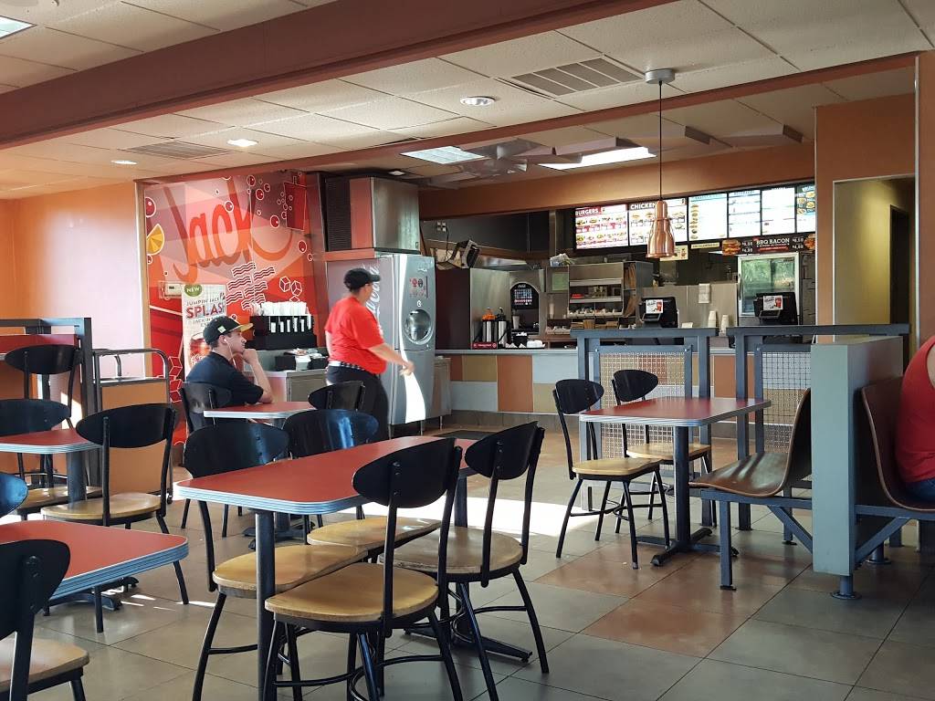Jack in the Box | restaurant | 13751 Mono Way, Sonora, CA 95370, USA | 2095322900 OR +1 209-532-2900