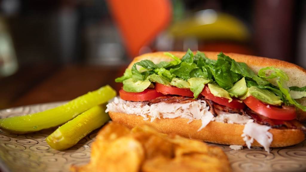 Giannis Pizza | restaurant | 3910 Vista Way #108, Oceanside, CA 92056, USA | 7607242670 OR +1 760-724-2670