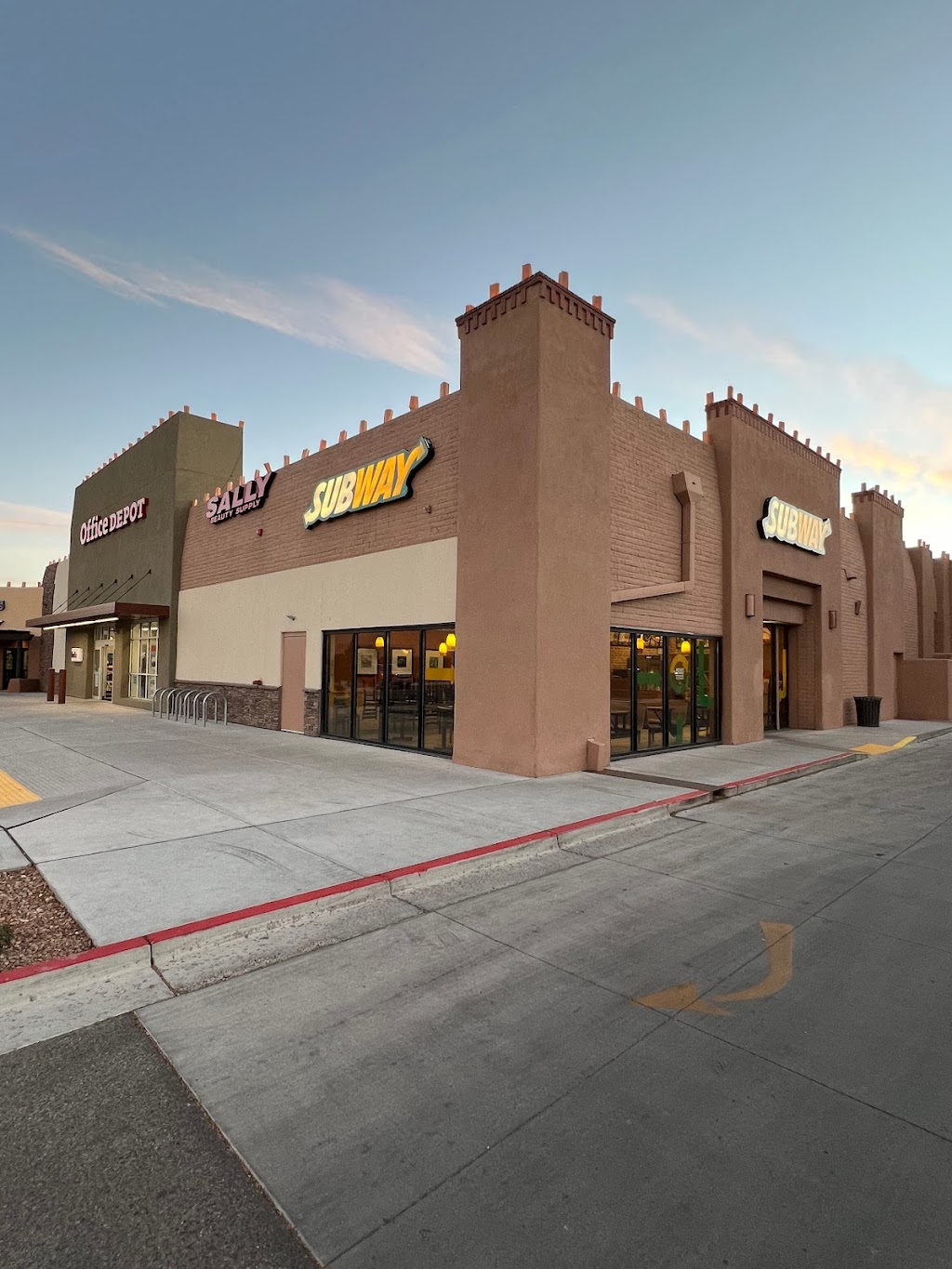 Subway | restaurant | 554 N Guadalupe St, Santa Fe, NM 87501, USA | 5059885082 OR +1 505-988-5082