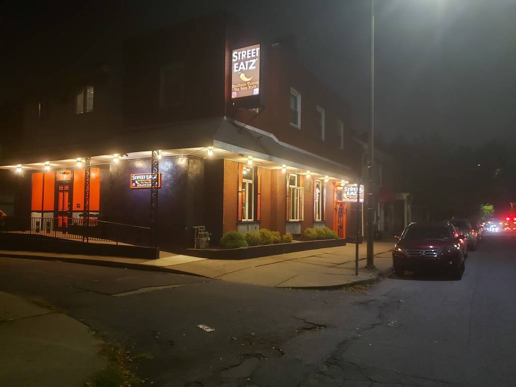 Street Eatz | restaurant | 216 E Broad St, Bethlehem, PA 18018, USA | 6104192147 OR +1 610-419-2147