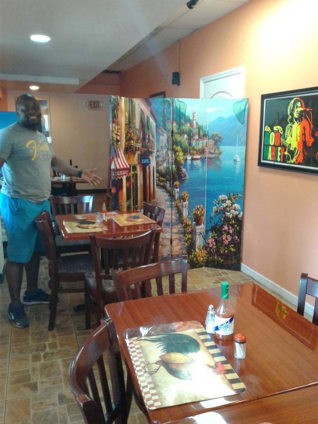 Taste Of The Islands Restaurant | restaurant | 364 1st Ave N, St. Petersburg, FL 33701, USA | 7273503258 OR +1 727-350-3258