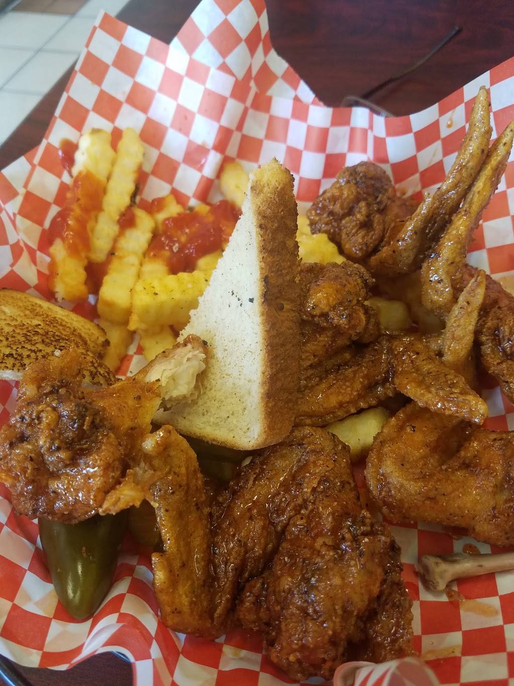 OOOWWWEEE Wangz N Catfish | restaurant | 3951 Sycamore School Rd #117, Fort Worth, TX 76133, USA | 8172947777 OR +1 817-294-7777