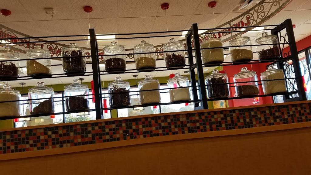 Popeyes Louisiana Kitchen | restaurant | 563 James Madison Hwy, Culpeper, VA 22701, USA | 5408251844 OR +1 540-825-1844