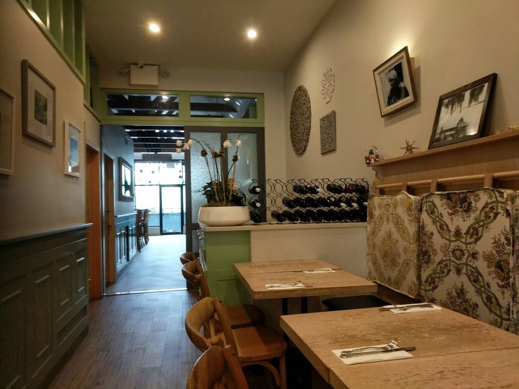 Avli the little Greek tavern | restaurant | 38-31 Bell Blvd, Bayside, NY 11361, USA | 7182247575 OR +1 718-224-7575