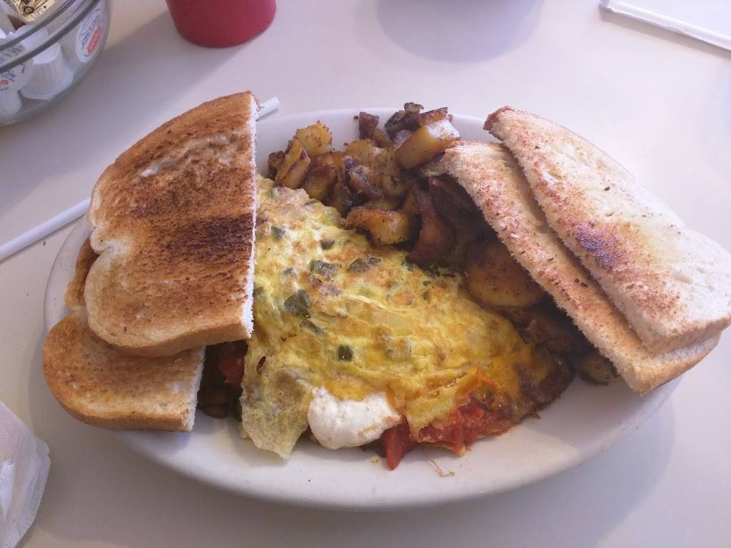 Daves Restaurant | restaurant | 569 Salmon Brook St, Granby, CT 06035, USA | 8606533323 OR +1 860-653-3323