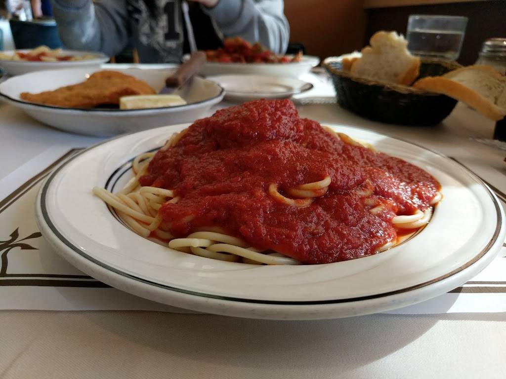 The Como Restaurant and Lounge | restaurant | 2220 Pine Ave, Niagara Falls, NY 14301, USA | 7162859341 OR +1 716-285-9341