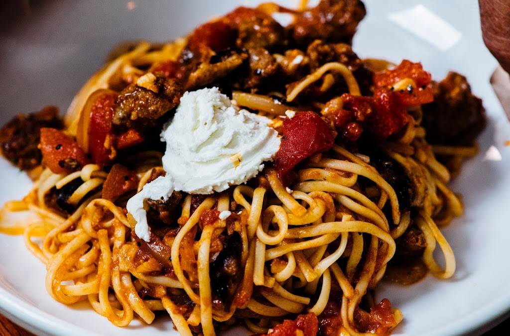 Jonathans Ogunquit | restaurant | 92 Bourne Ln, Ogunquit, ME 03907, USA | 2076464777 OR +1 207-646-4777