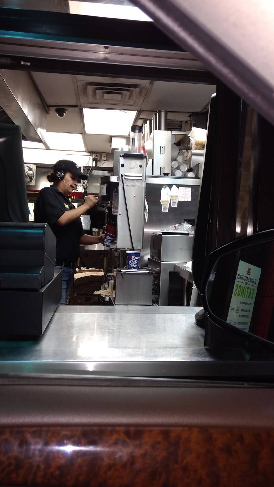 Wienerschnitzel | restaurant | 2669 Garnet Ave, San Diego, CA 92109, USA | 8582730730 OR +1 858-273-0730