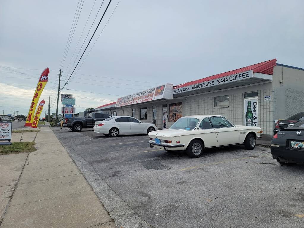 Carusos Deli & Bar | restaurant | 1578 N Hercules Ave, Clearwater, FL 33765, USA | 7274377401 OR +1 727-437-7401