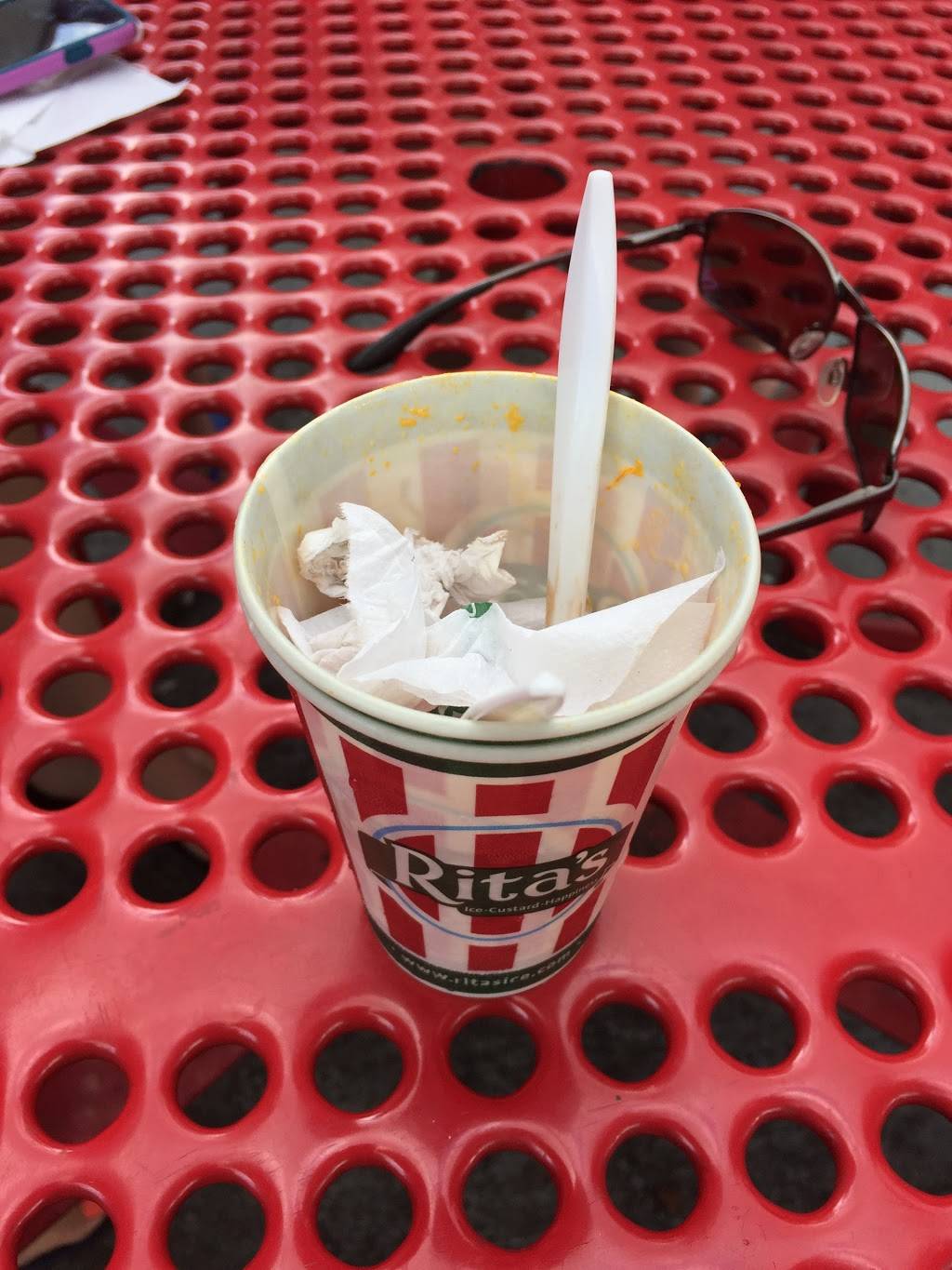 Ritas Italian Ice & Frozen Custard | restaurant | 1010 Court St, Clearwater, FL 33756, USA | 7274463023 OR +1 727-446-3023