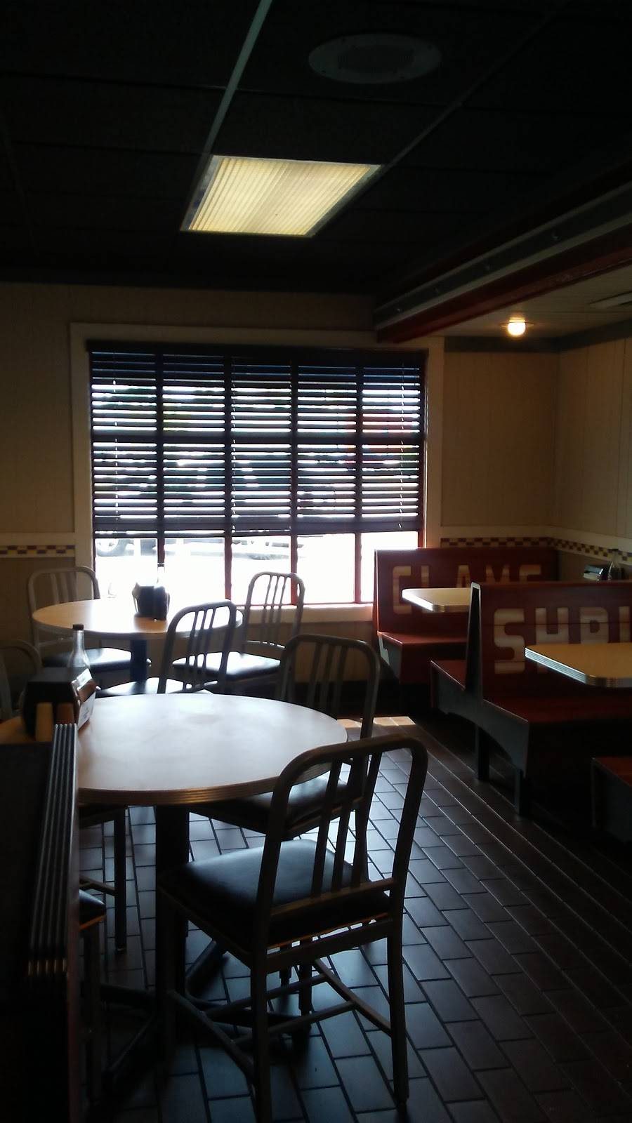 Long John Silvers | restaurant | 2519 N First Ave, Evansville, IN 47710, USA | 8124256545 OR +1 812-425-6545