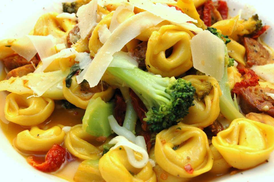 Lorenzos Ristorante Italiano | restaurant | 39 Elm St, West Haven, CT 06516, USA | 2039325846 OR +1 203-932-5846