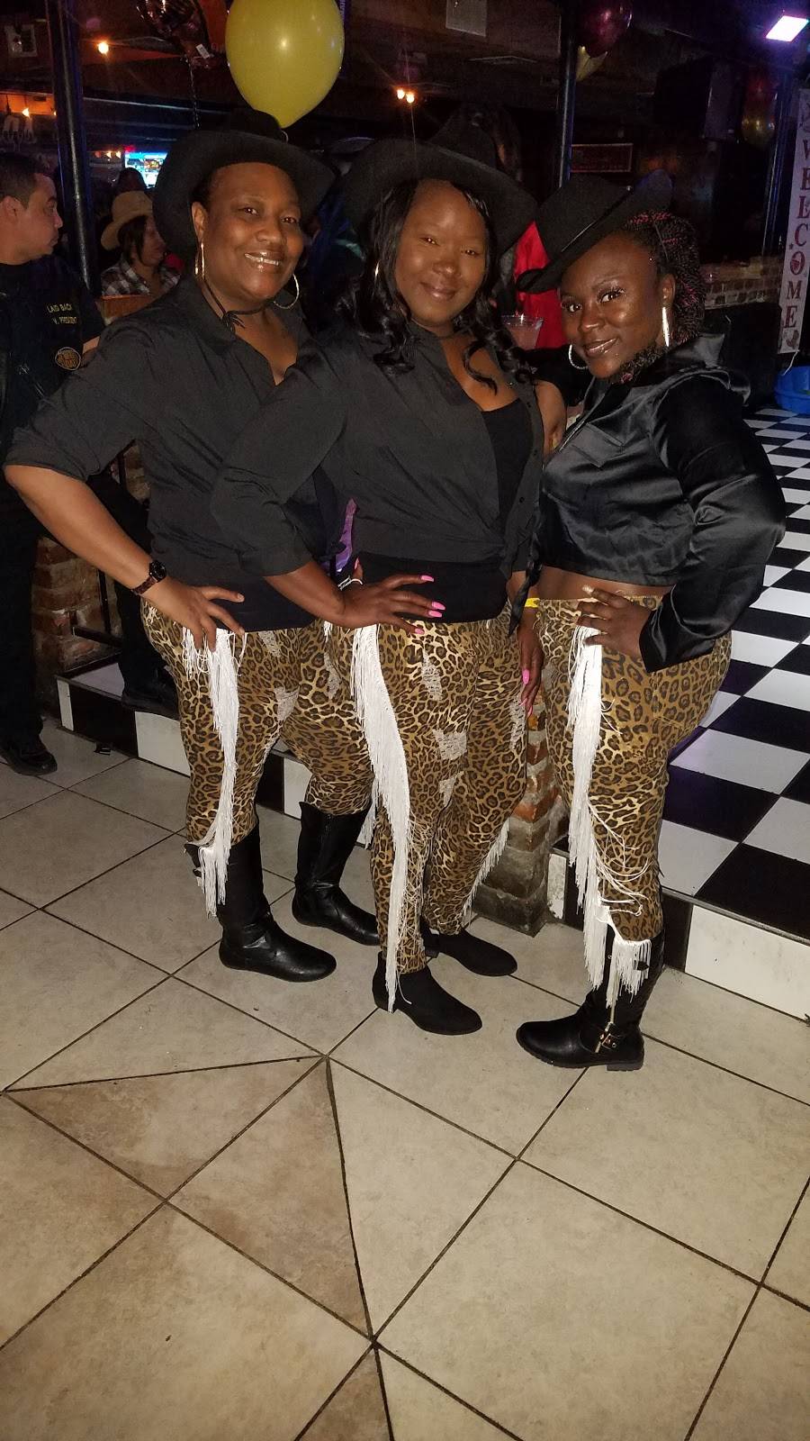 Club Raggs | restaurant | Baton Rouge, LA 70805, USA | 2253555557 OR +1 225-355-5557