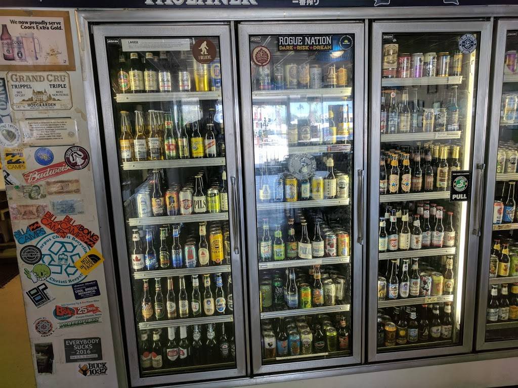 B&J’s Pizza - The Original | restaurant | 6335 S Padre Island Dr, Corpus Christi, TX 78412, USA | 3619926671 OR +1 361-992-6671