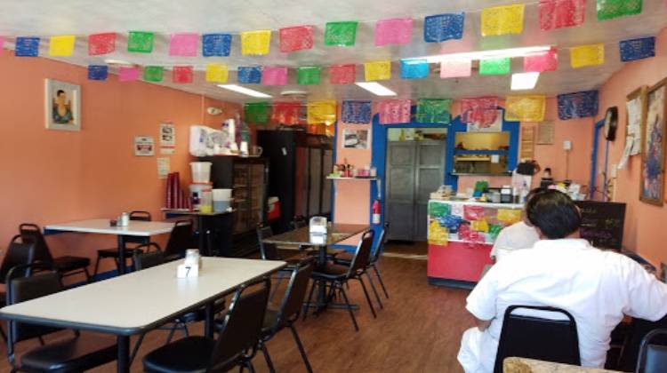 Moninas Mexican Restaurant | restaurant | 3950 S Zarzamora St, San Antonio, TX 78225, USA | 2104753830 OR +1 210-475-3830