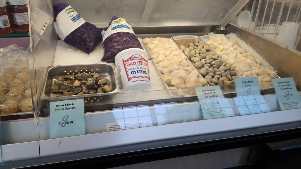 Gadaletos Seafood Market | restaurant | Village Shopping Center, 1193 Wilmington Pike, West Chester, PA 19382, USA | 6104307777 OR +1 610-430-7777