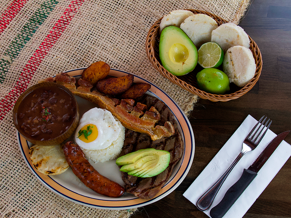 Raices Colombianas | restaurant | 86-02 37th Ave, Jackson Heights, NY 11372, USA | 7187797595 OR +1 718-779-7595