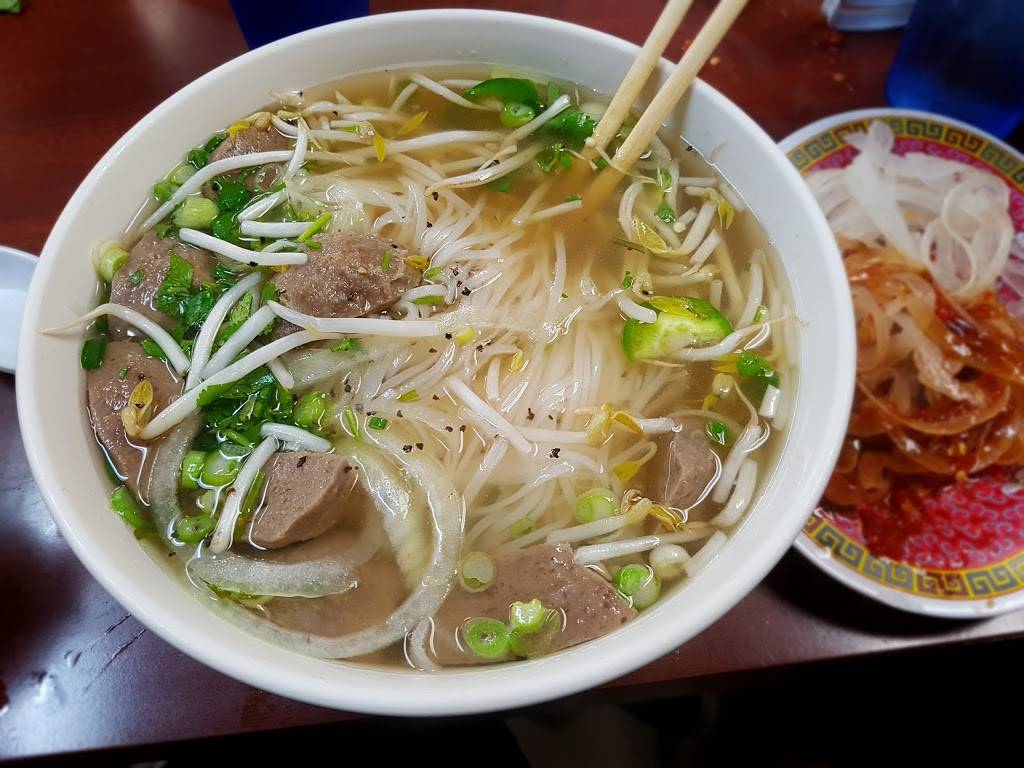 PHOever YUM | restaurant | 425 S Western Ave, Los Angeles, CA 90020, USA | 2139867799 OR +1 213-986-7799