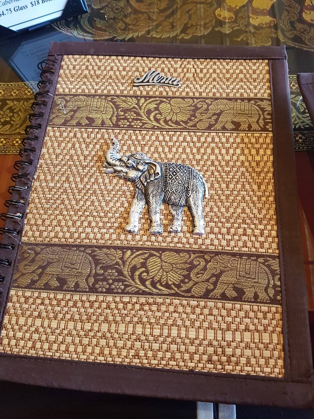 Dusit Thai Cuisine | restaurant | 158 Main St, Newport, VT 05855, USA | 8024879305 OR +1 802-487-9305