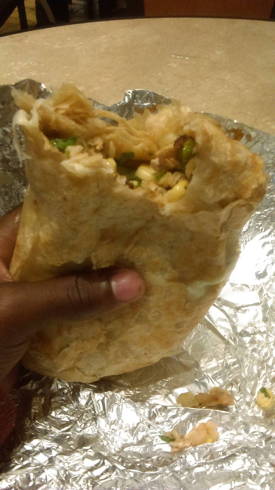 Chipotle Mexican Grill | restaurant | 80 W County Center Ste 10, Des Peres, MO 63131, USA | 3146772010 OR +1 314-677-2010