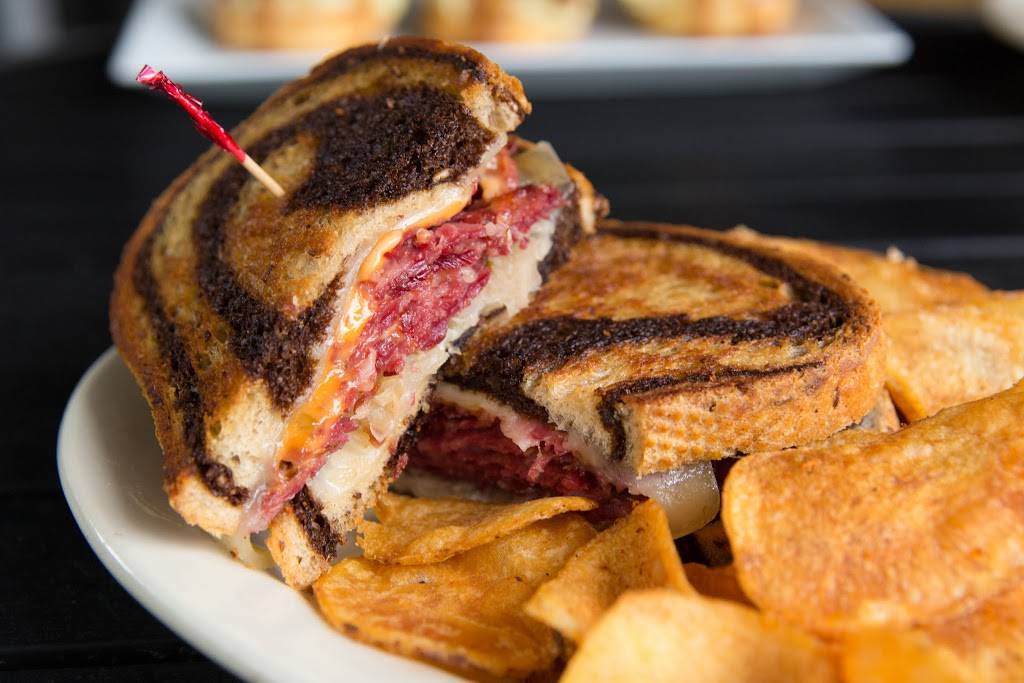 MacDintons Soho | restaurant | 405 S Howard Ave, Tampa, FL 33606, USA | 8132518999 OR +1 813-251-8999