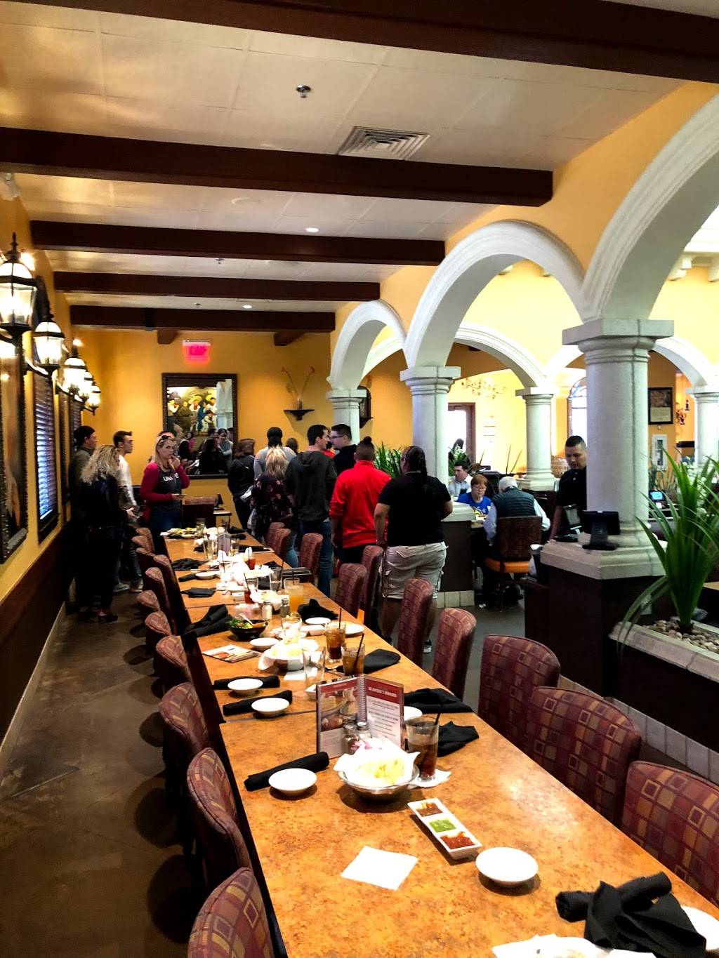 Abuelos Mexican Restaurant | restaurant | 1413 N. Waterfront Pkwy, Wichita, KS 67206, USA | 3166342230 OR +1 316-634-2230