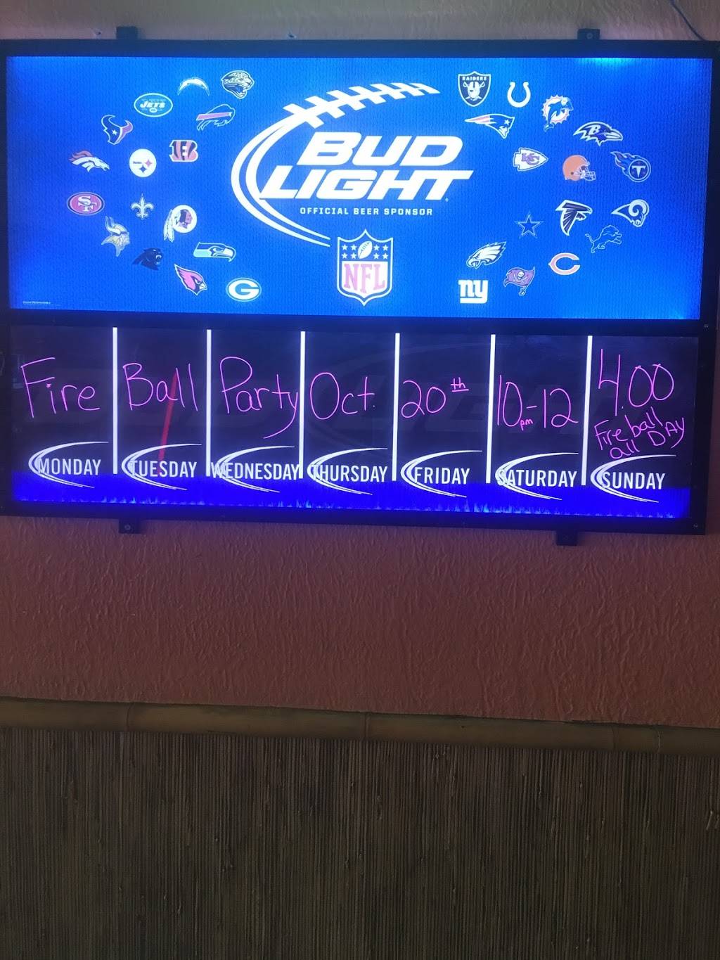 Rachels place | restaurant | 10061 W Hillsborough Ave, Tampa, FL 33625, USA | 8133743957 OR +1 813-374-3957