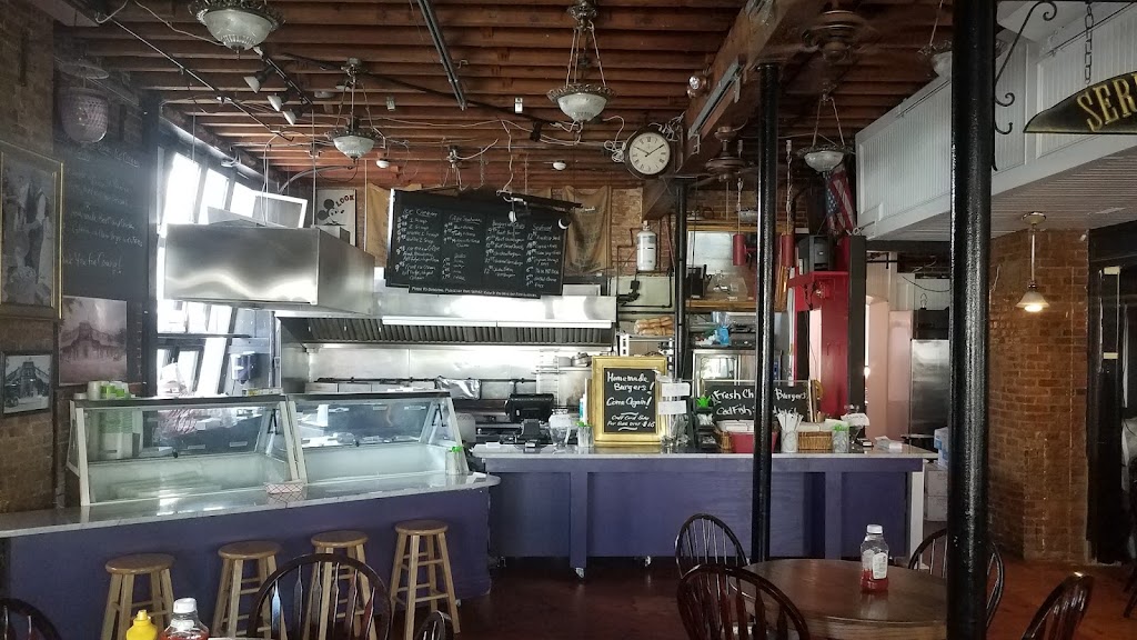 Brick Block Ice Cream and Crepe shop | restaurant | 10 Chatham Bars Ave, Chatham, MA 02633, USA | 7748367217 OR +1 774-836-7217