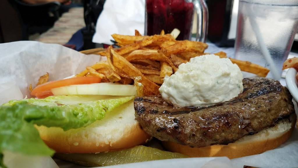 Moodys Pub | restaurant | 5910 N Broadway, Chicago, IL 60660, USA | 7733295694 OR +1 773-329-5694