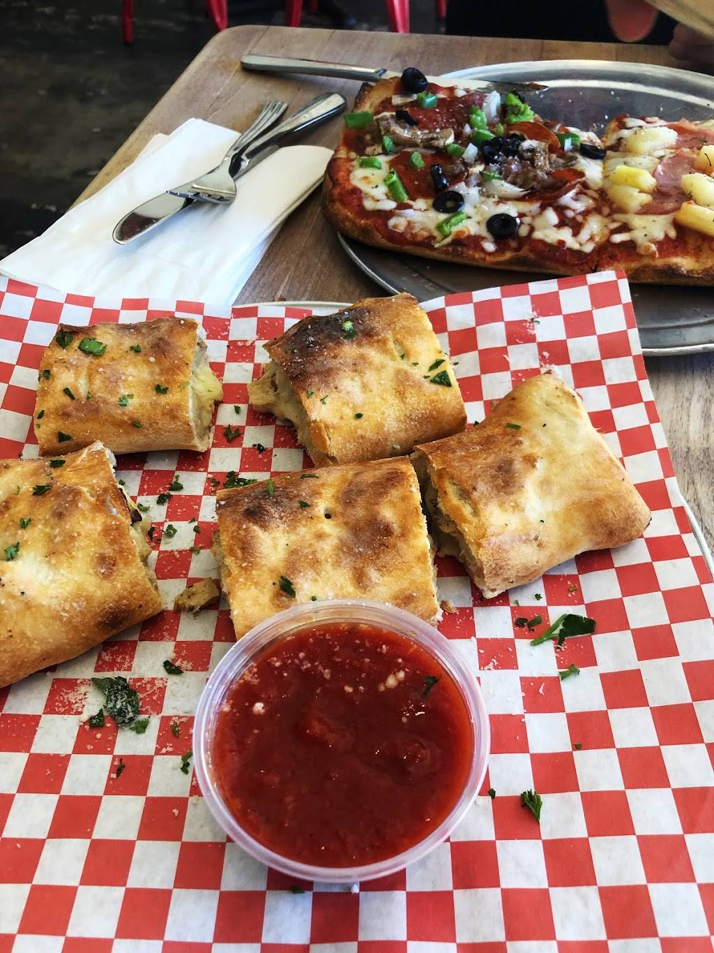 DAmores Pizza | meal delivery | 8369 W 3rd St #4312, Los Angeles, CA 90048, USA | 3239510070 OR +1 323-951-0070