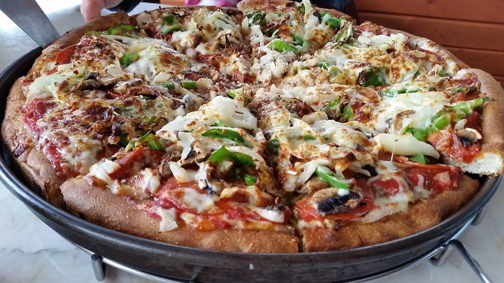 Garcias Pizza In A Pan | meal delivery | 313 N Mattis Ave, Champaign, IL 61821, USA | 2173591212 OR +1 217-359-1212