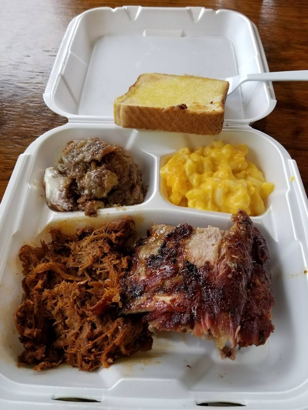 Stonewalls BBQ | restaurant | 6072 GA-53, Braselton, GA 30517, USA | 7068249990 OR +1 706-824-9990