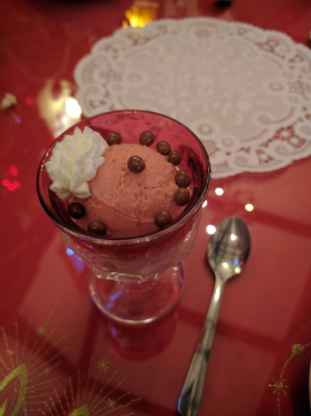 Anne Hathaway Cottage Tea Room | cafe | 950 W Beverley St, Staunton, VA 24401, USA | 5408858885 OR +1 540-885-8885