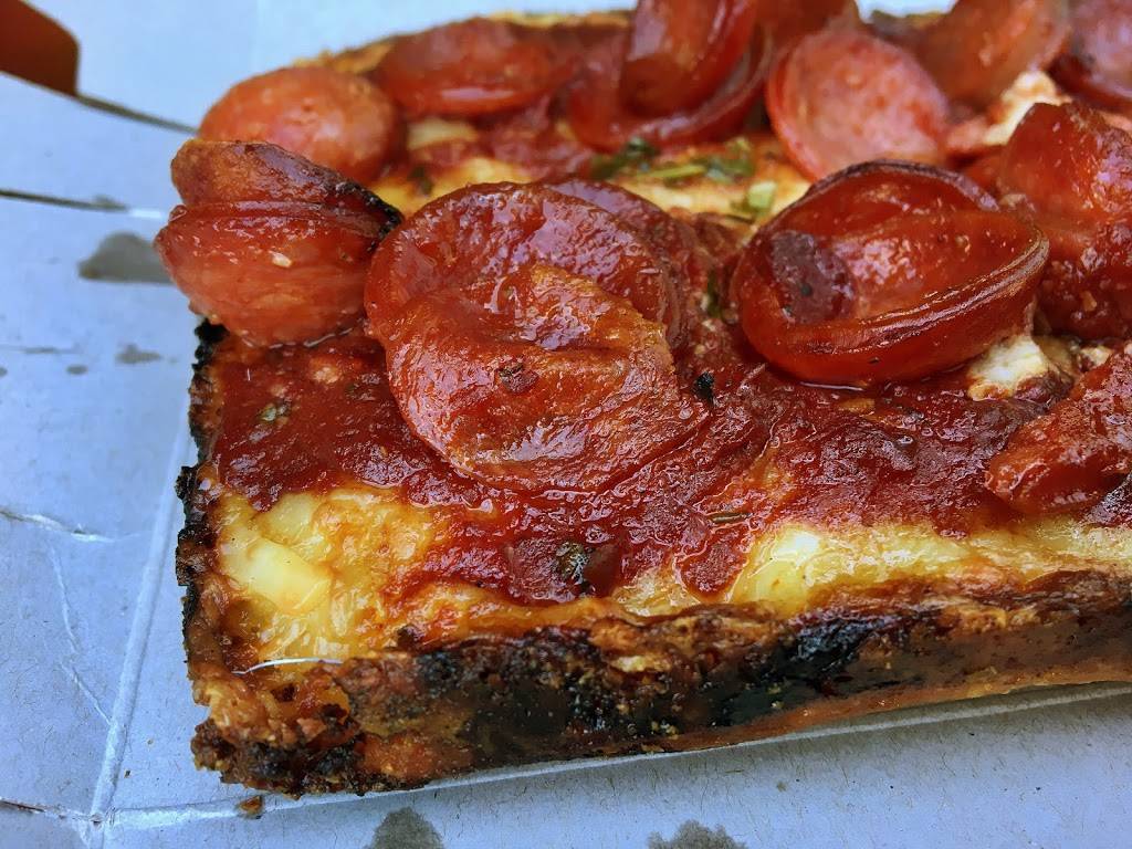 Lions & Tigers & Squares Detroit Pizza | restaurant | 268 W 23rd St, New York, NY 10011, USA | 9172616772 OR +1 917-261-6772