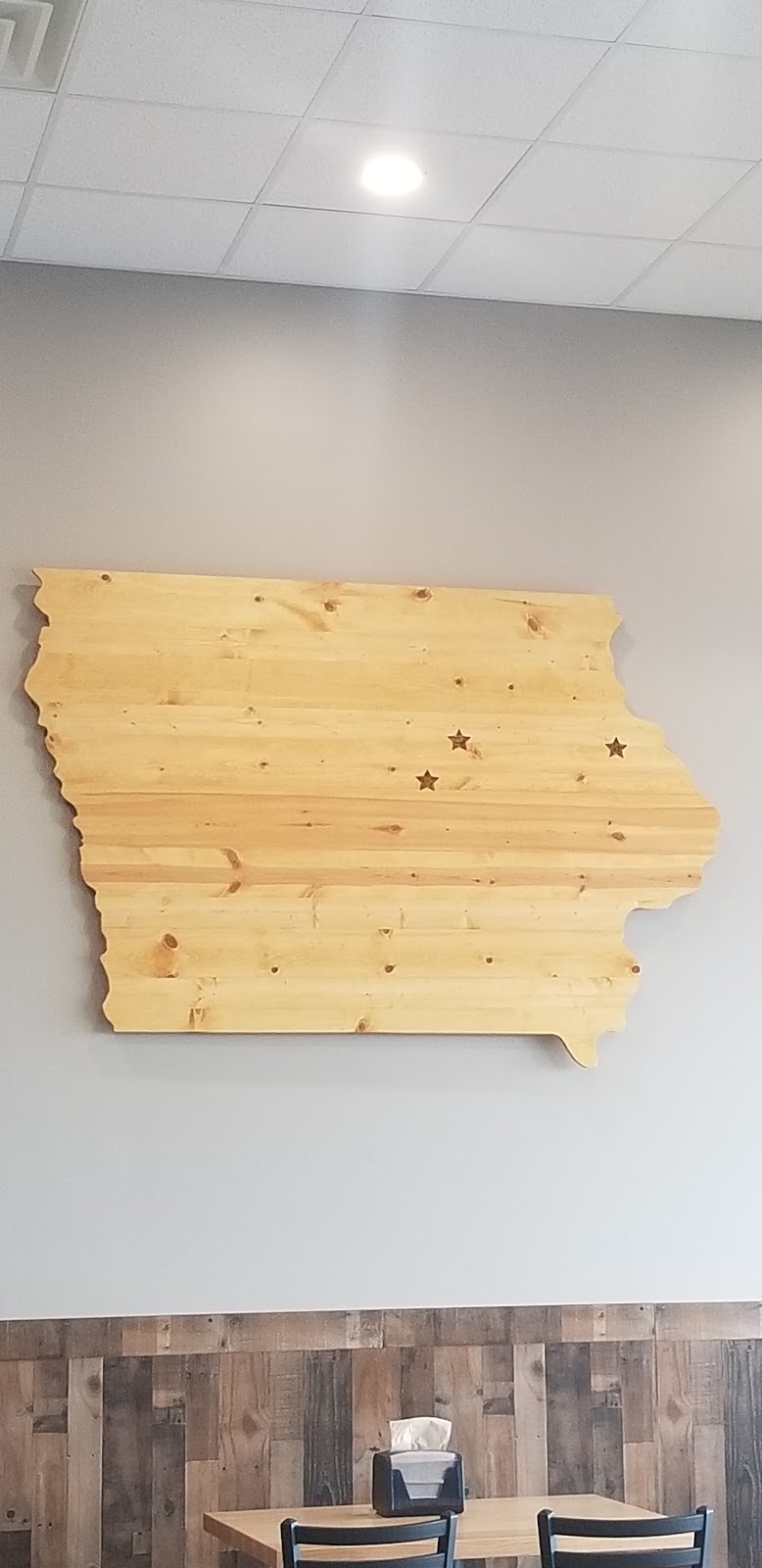 Chads Pizza Grundy Center | restaurant | 2201 Commerce Dr Suite A, Grundy Center, IA 50638, USA | 3198230200 OR +1 319-823-0200