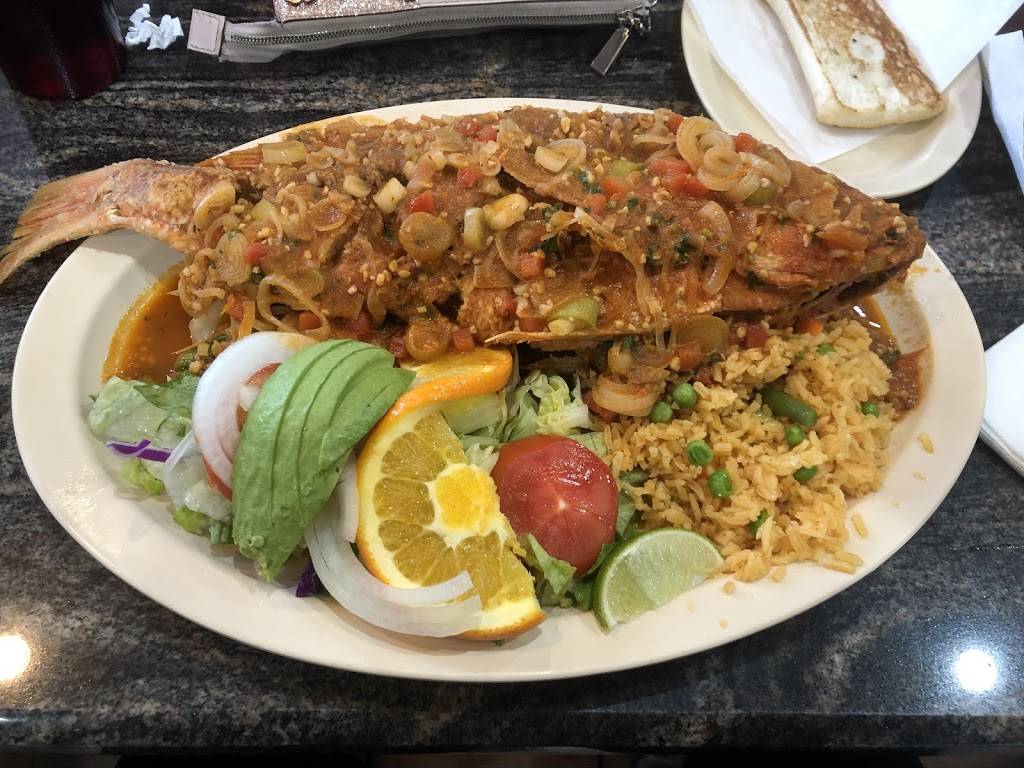 Lindo Michoacan | restaurant | 3142 W Lawrence Ave, Chicago, IL 60625, USA | 7732798834 OR +1 773-279-8834